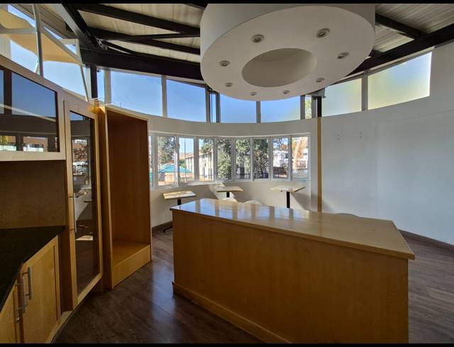 207M² OFFICE TO LET IN RIVONIA